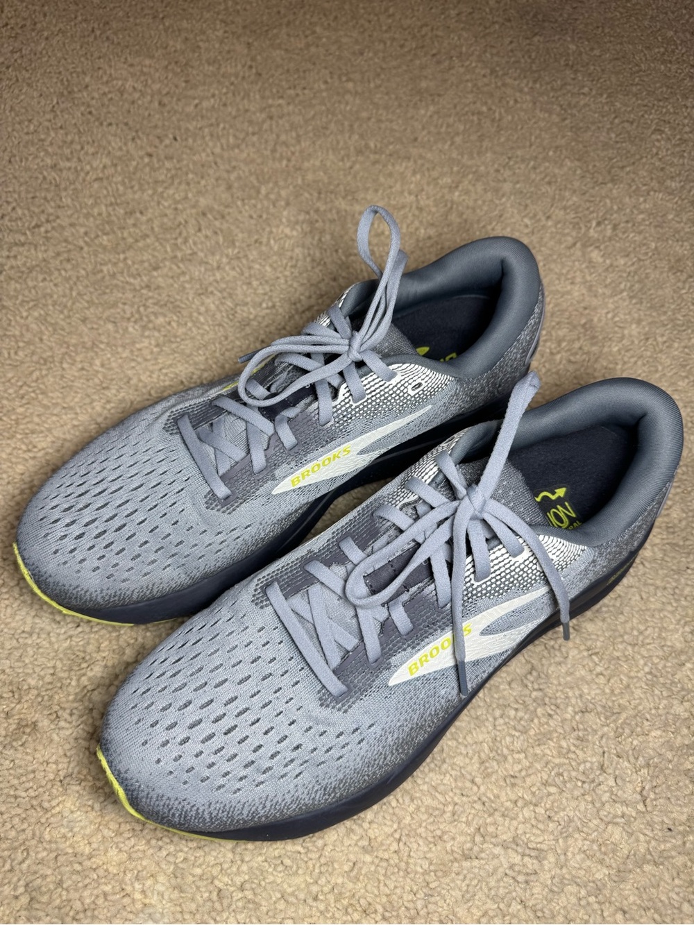 Brooks Men’s Ghost 16 Neutral Running Shoe Size 11.5 Wide